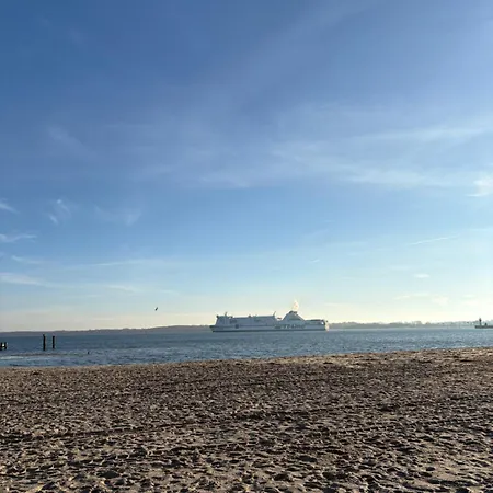 Mit Balkon Direkt Am Apartment Lübeck